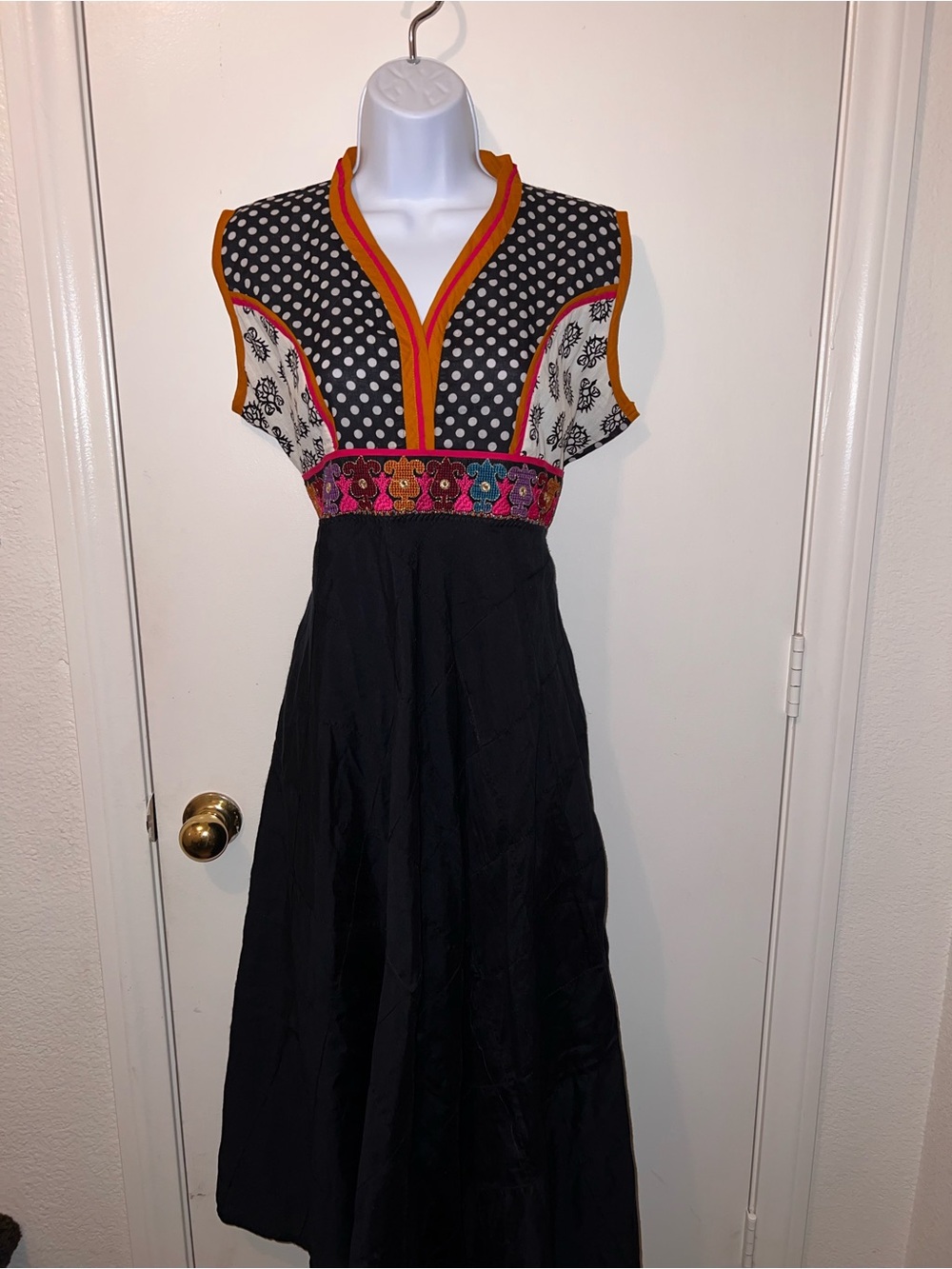 Black Mixed-Print V-Neck Maxi Dress with Embroidered Waist